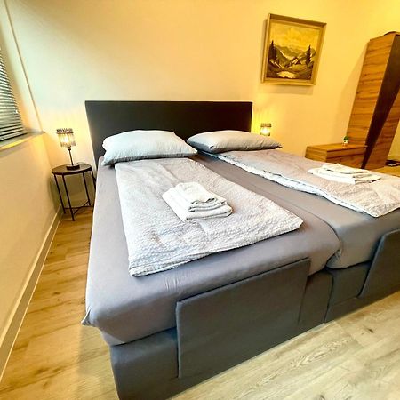 Neu Schwarzwald Zimmer Am Schloessle Goldstadt Пфорцхайм Экстерьер фото