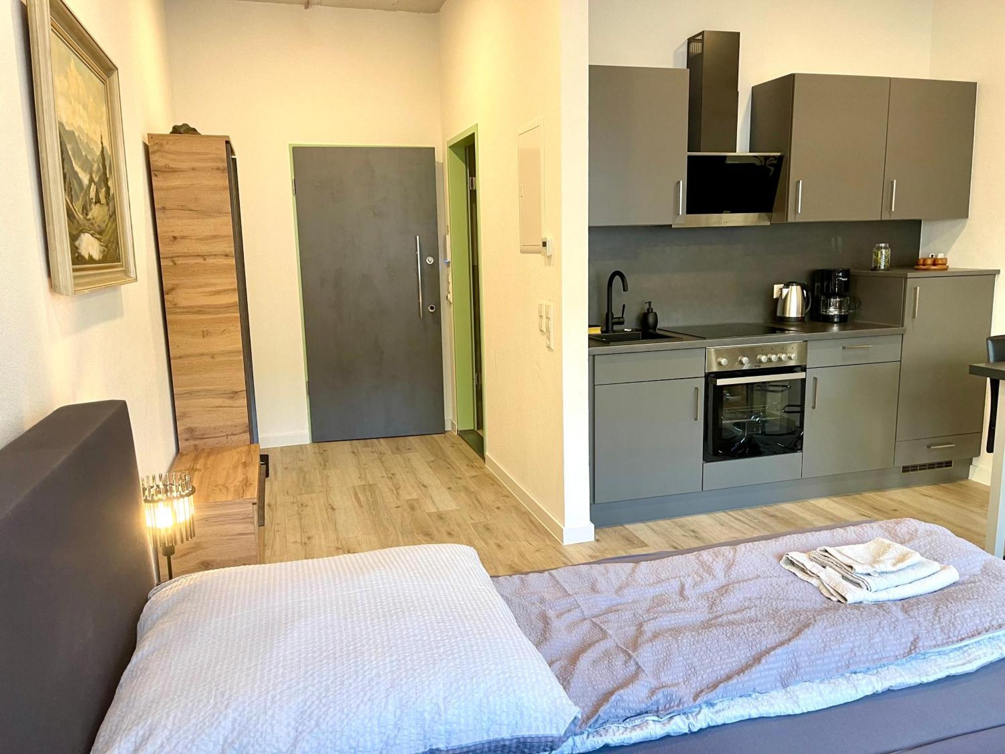 Neu Schwarzwald Zimmer Am Schloessle Goldstadt Пфорцхайм Экстерьер фото